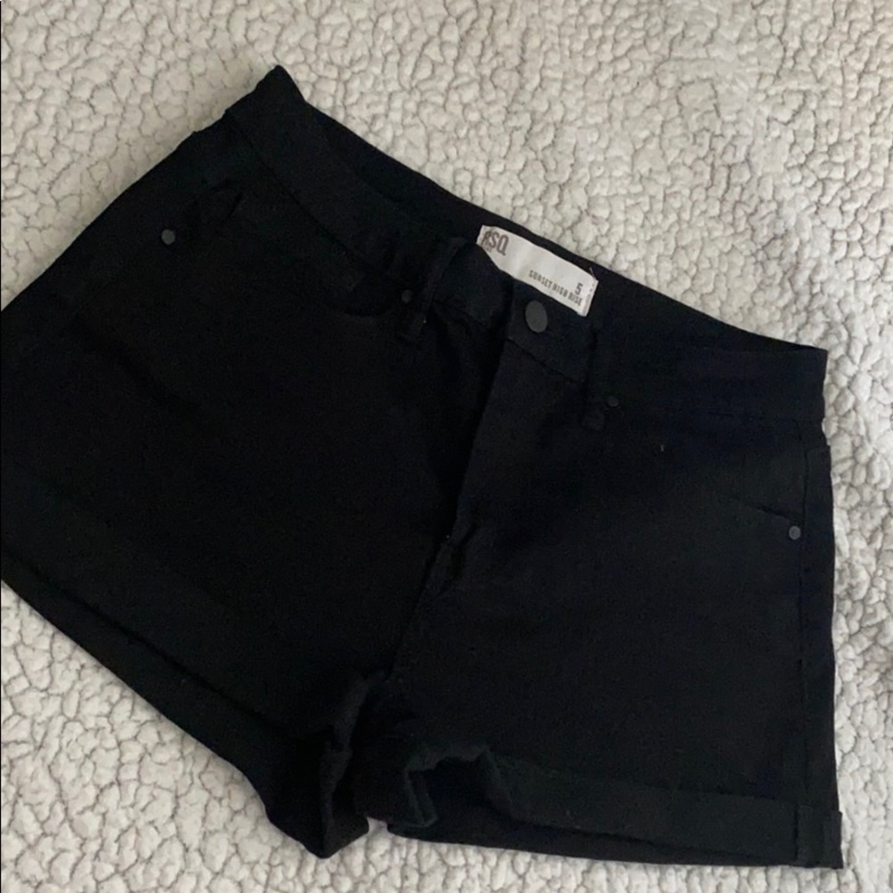 Tillys black sunset high rise shorts